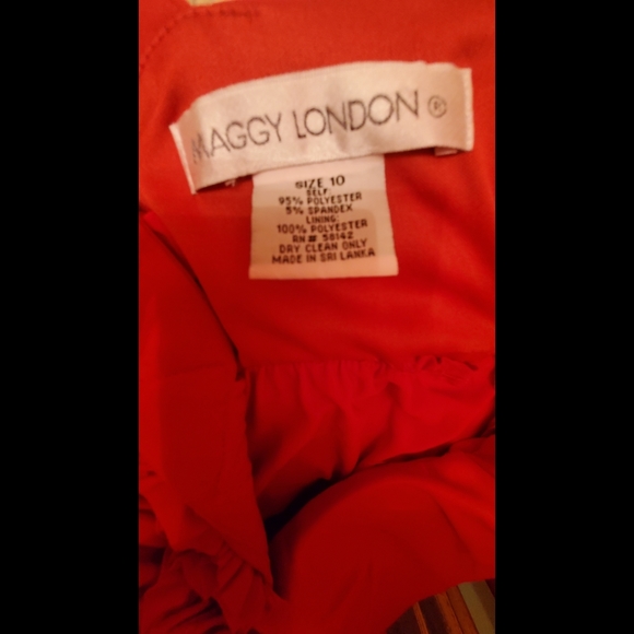 Maggy London sz 10 Deep V Red Rose Cocktail Dress - Picture 5 of 7